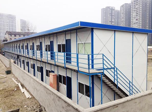 用彩鋼板搭建活動板房有什么優勢？